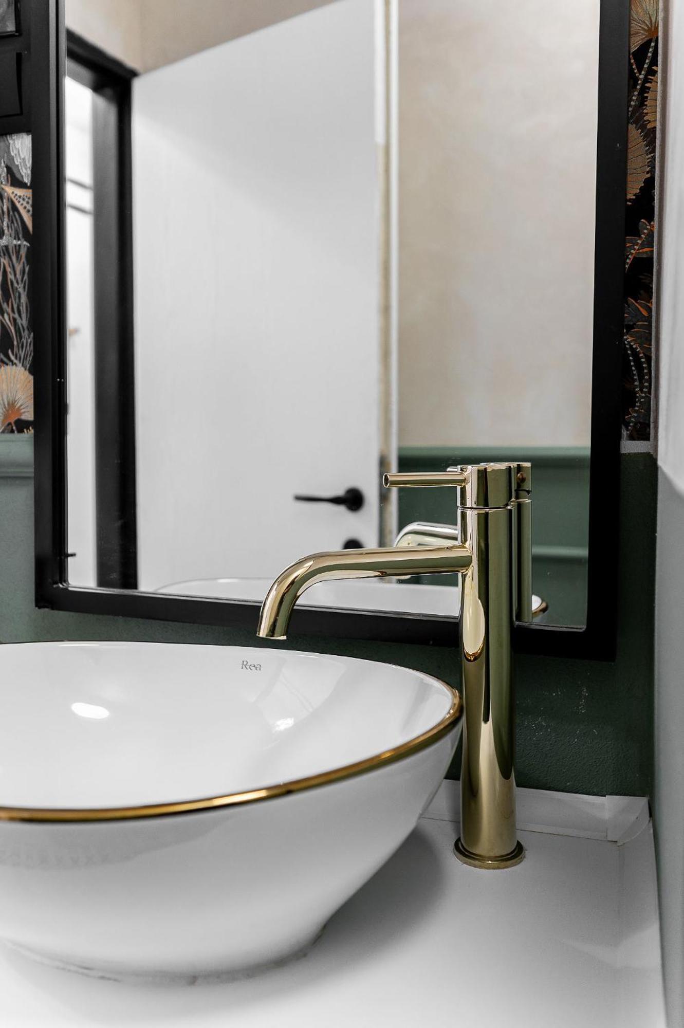 Luxusny Apartman Pri Nemocnici Caşonia Exterior foto